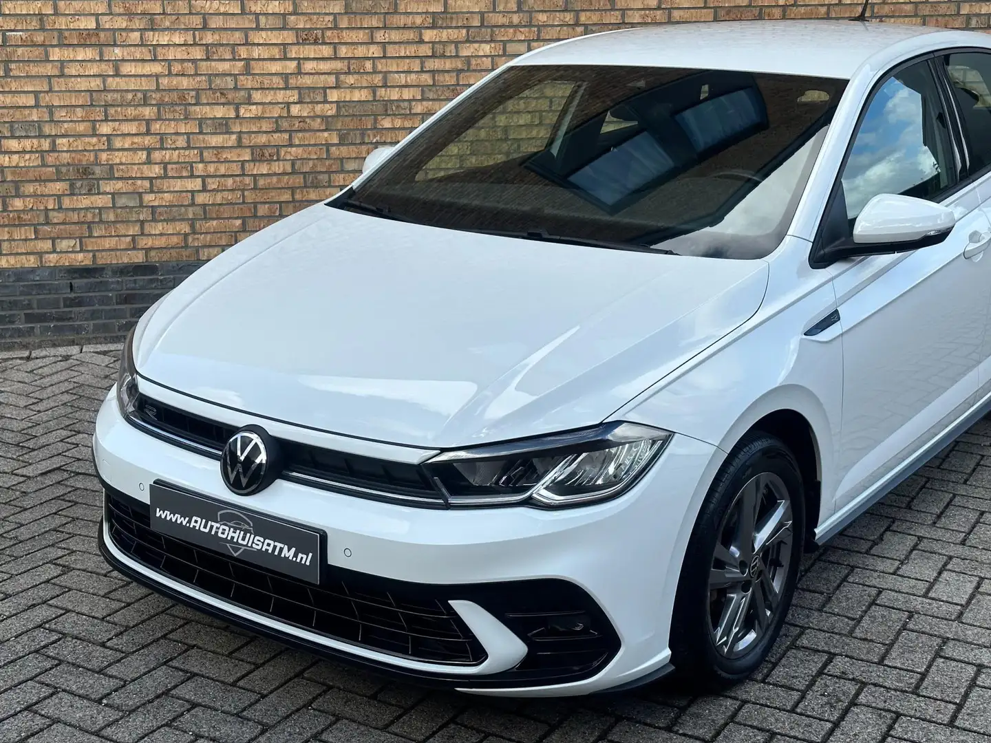 Volkswagen Polo 1.0 TSI 2x R-Line Virtual Acc Stoelvw Led Climatr Wit - 2