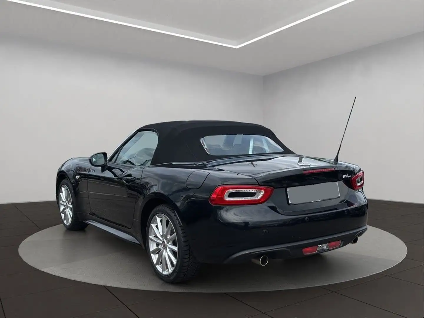 Fiat 124 Spider 1.4 MultiAir Lusso Noir - 2