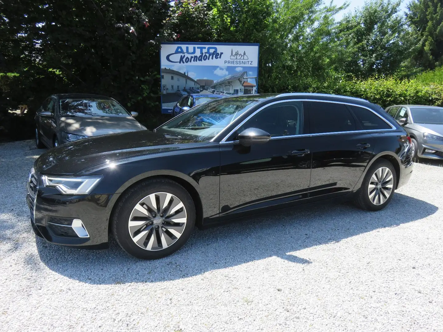 Audi A6 Avant 40 2.0 TDI sport Schwarz - 2