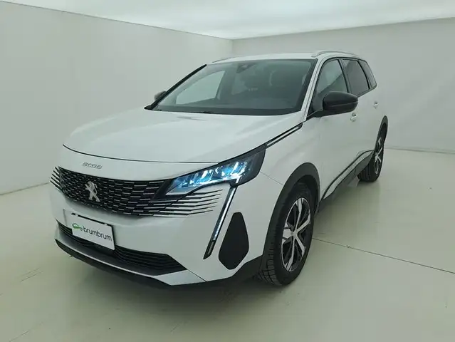 Peugeot 5008 view 9