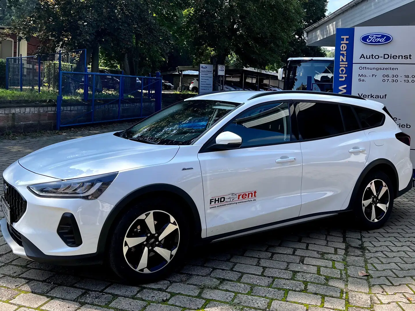 Ford Focus Active Weiß - 1