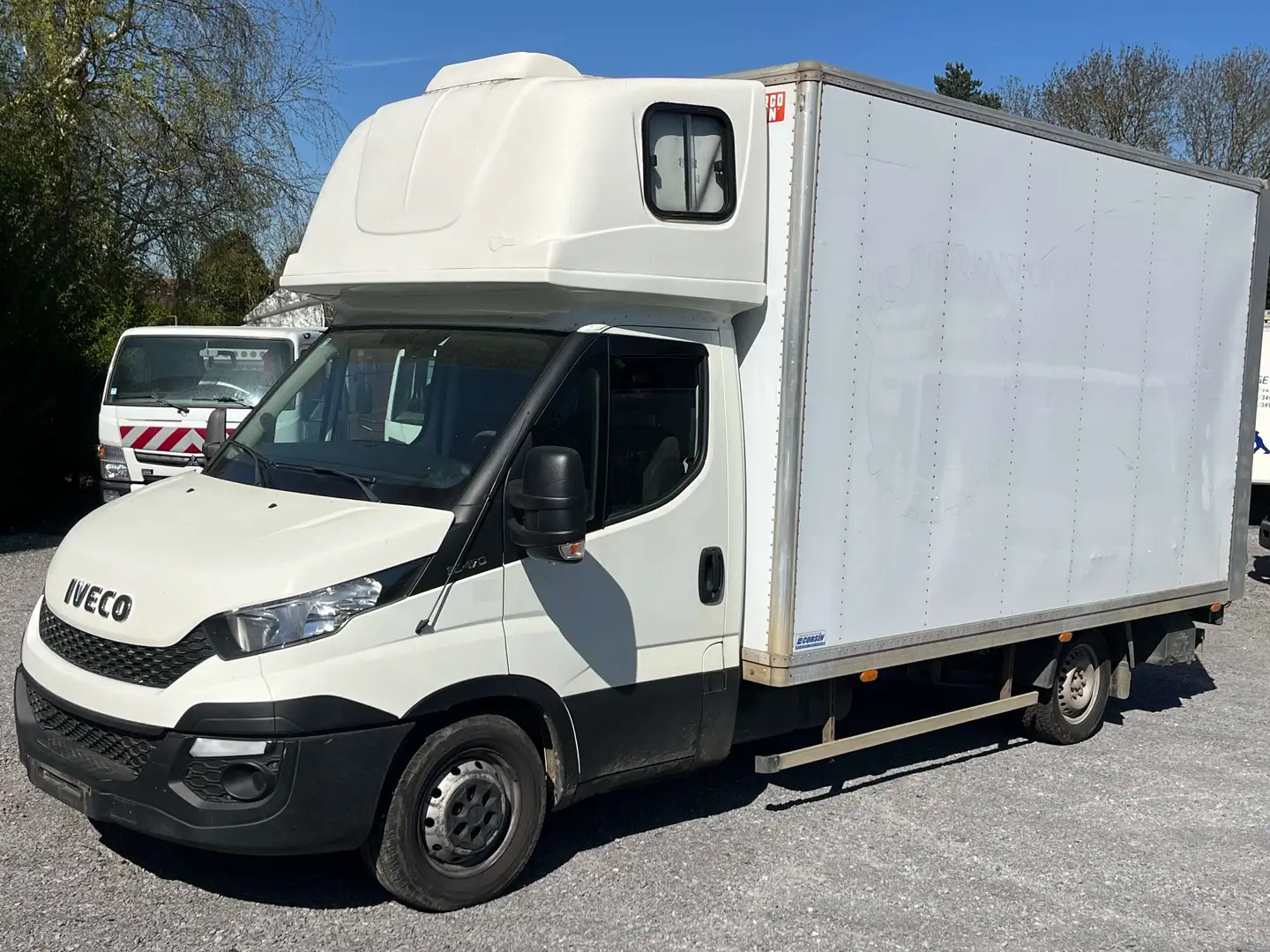 Iveco Daily PERMIS B CAISSE + HAYON Blanc - 1