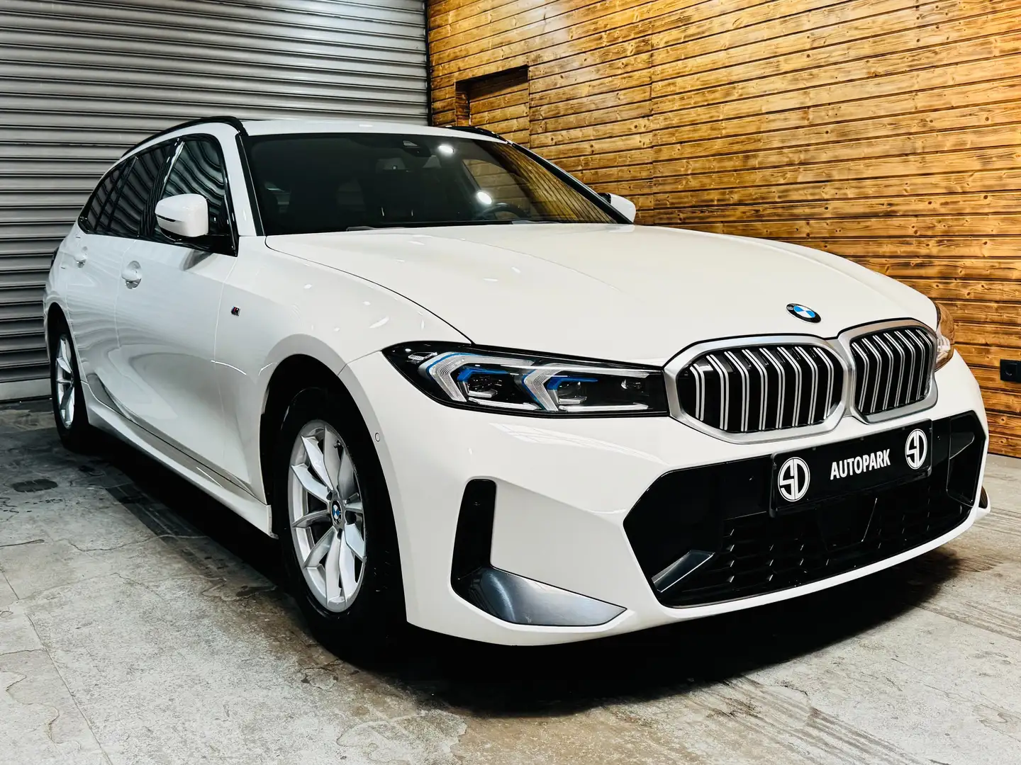 BMW 320 320 i M PAKET Sport/KAMERA/KLIMA/LED Blanc - 1