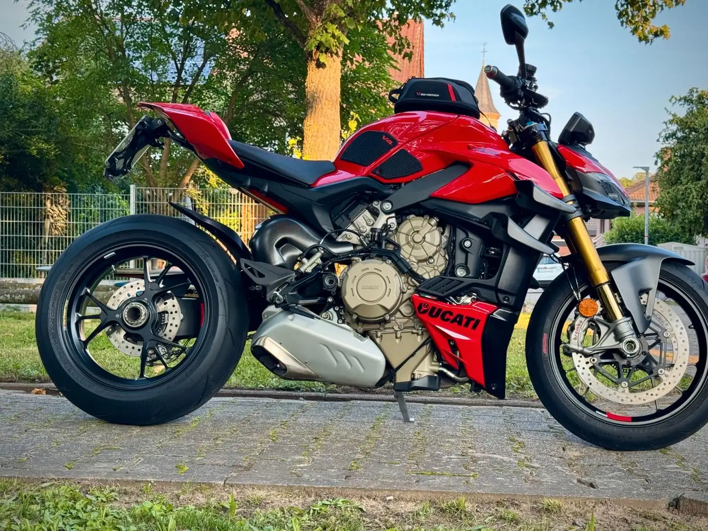 Ducati Streetfighter V4S* Last Modell Rojo - 2