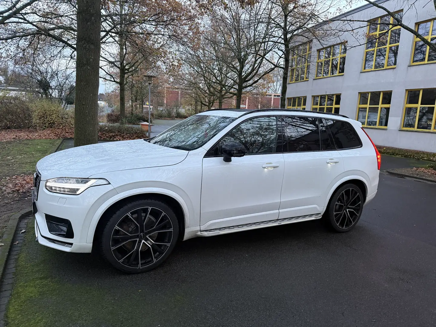 Volvo XC90 R Design AWD Weiß - 1