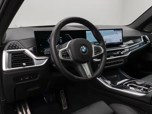 BMW X5 view 20