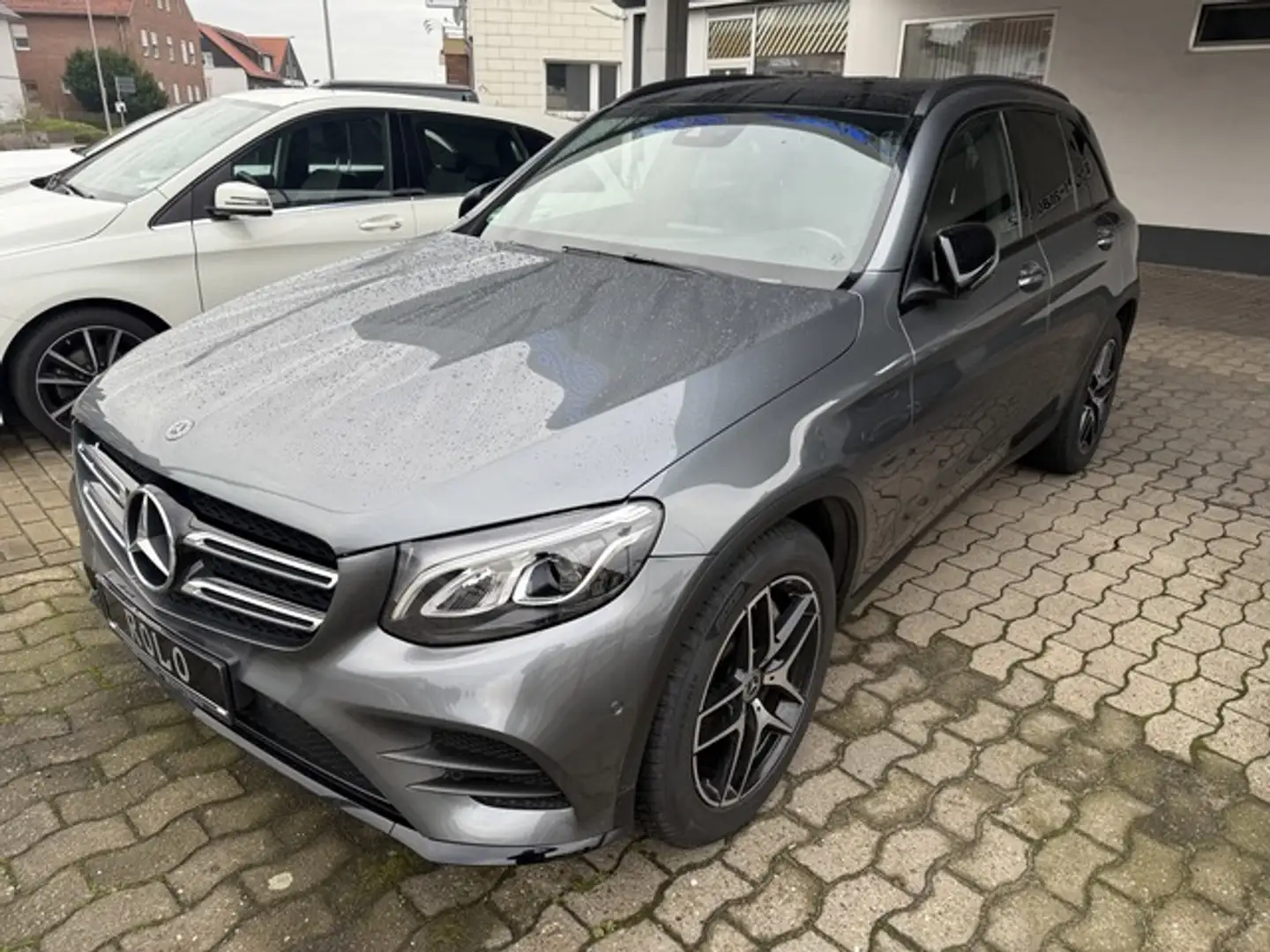 Mercedes-Benz GLC 250 4Matic AMG-LINE PANORAMA KAMERA AHK Schwarz - 1