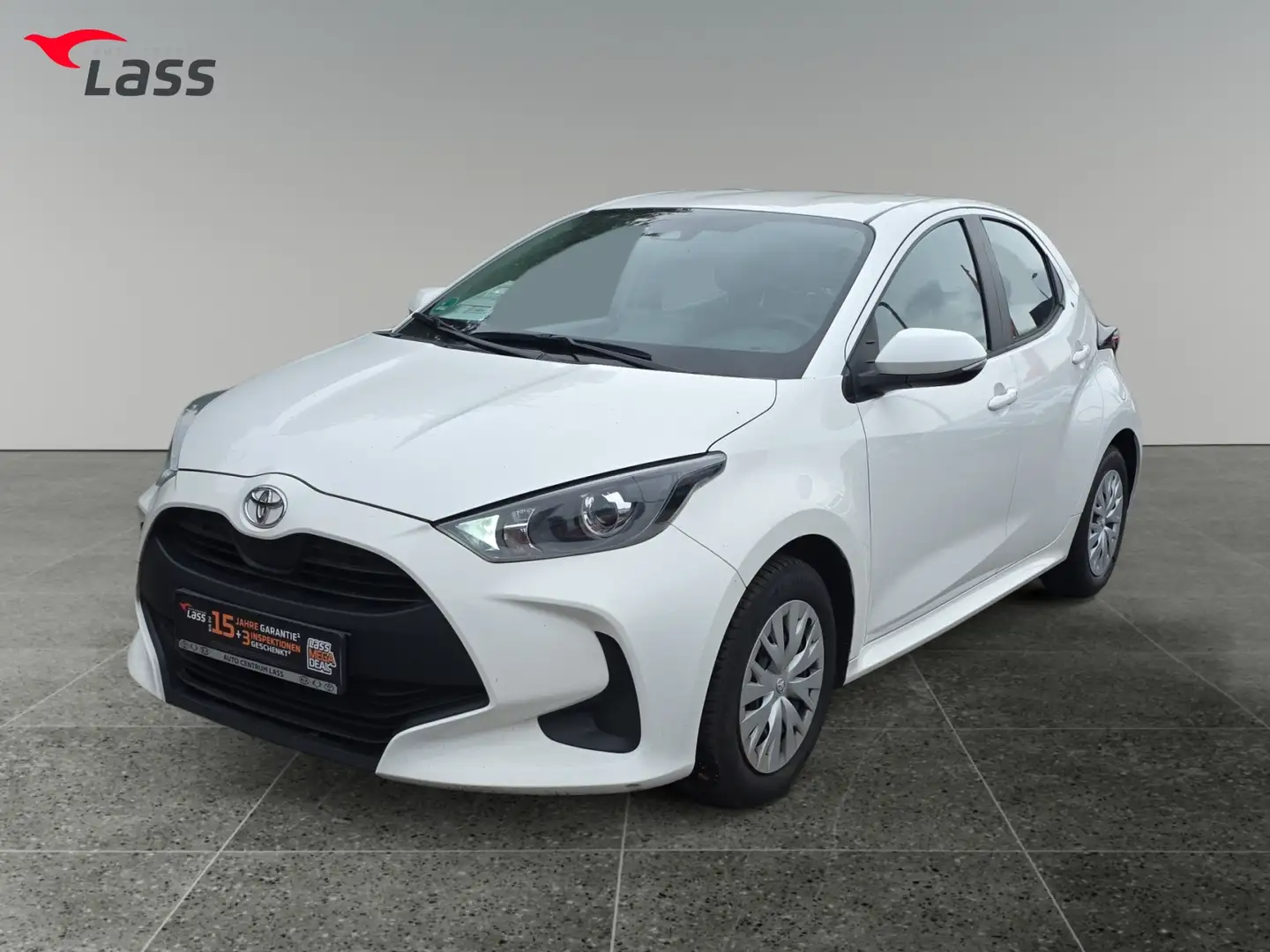 Toyota Yaris 1.0 Comfort FLA SpurH Navi ACC KAM White - 2