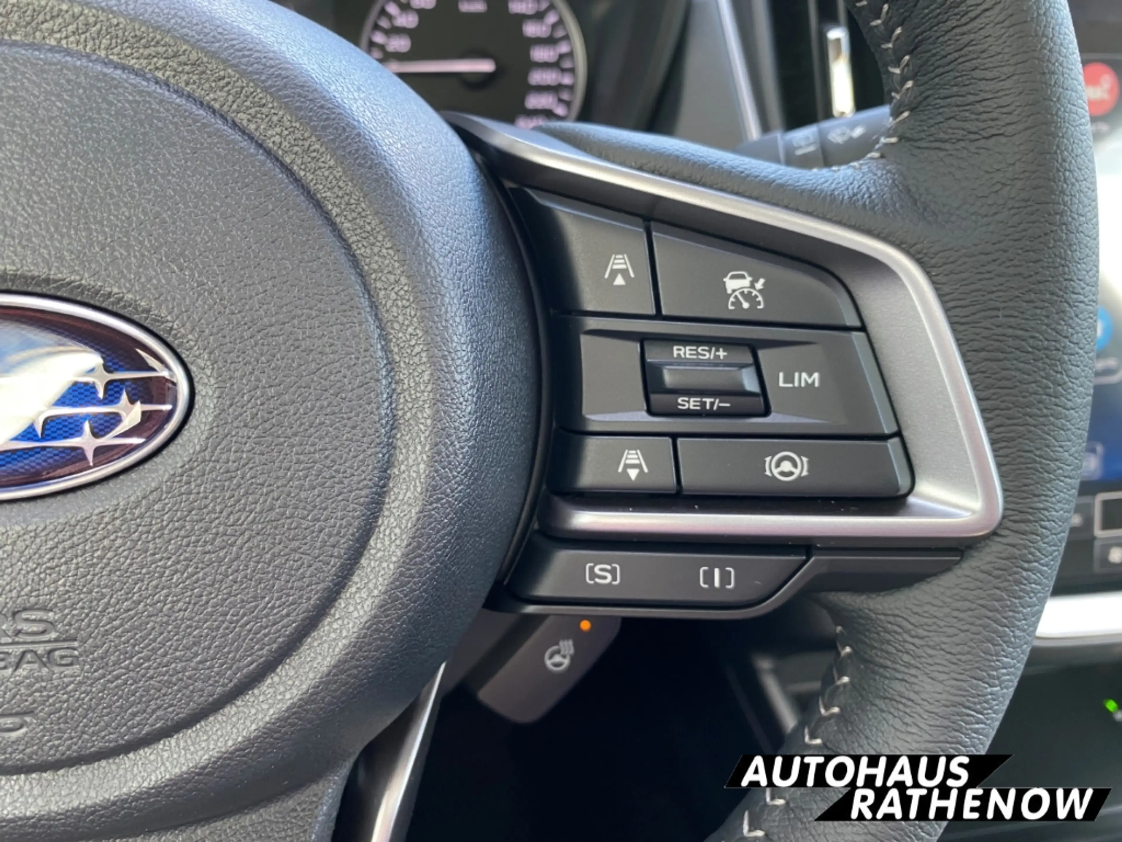 Subaru Impreza Platinum 2.0ie Navi Leder 360 Kamera LED — photo 15