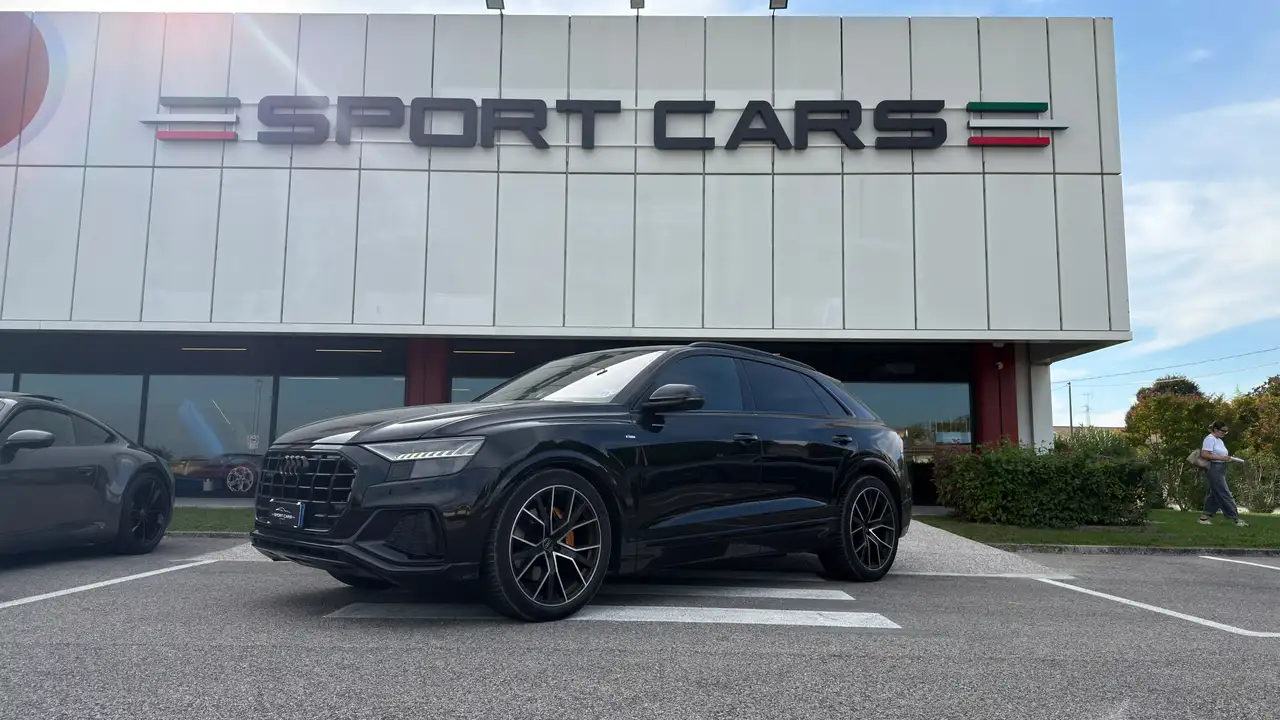 Audi Q8