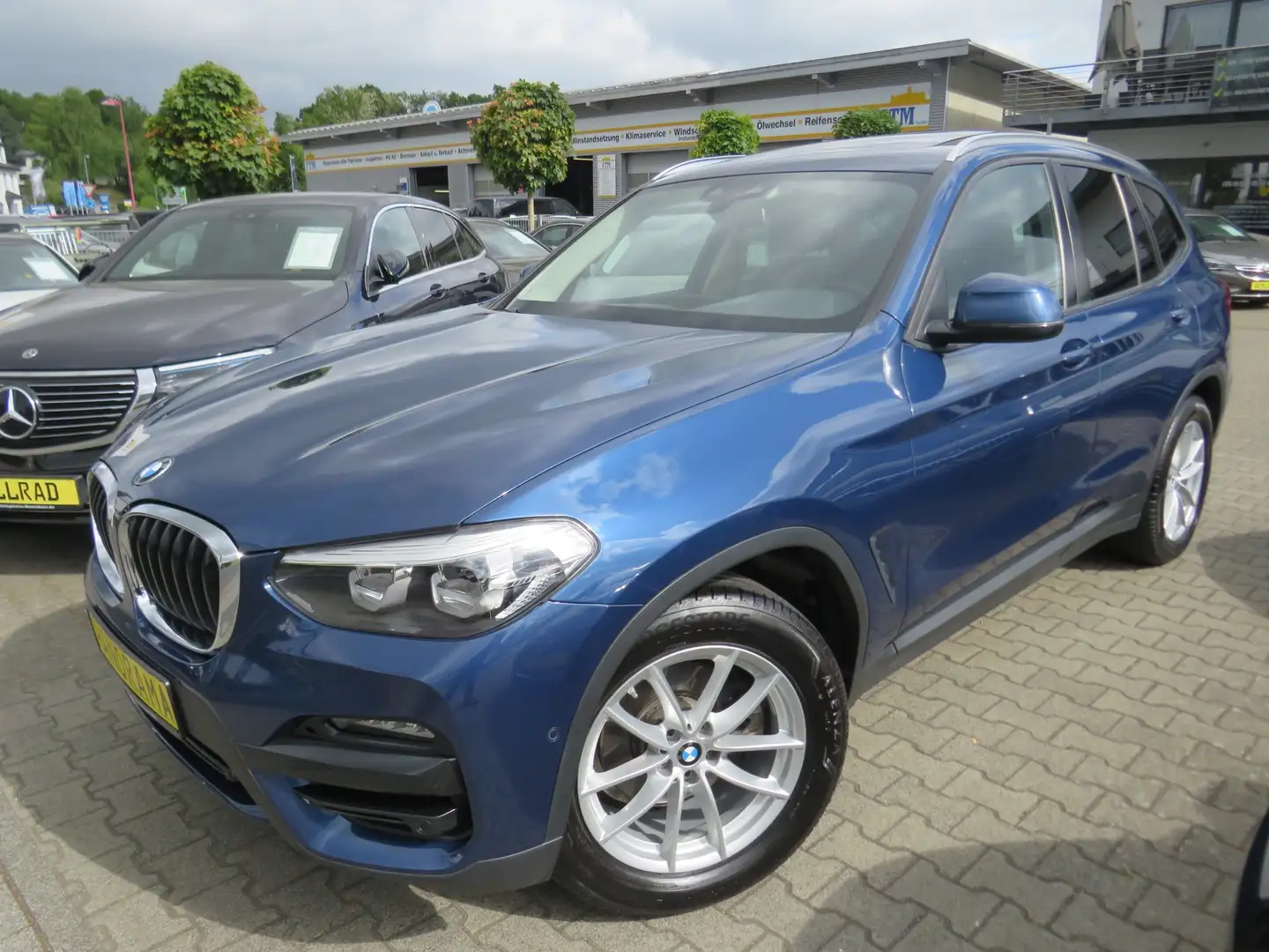 BMW X3 xDrive 20d Advantage *PANO *AHK *KAMERA *VOLL-LED Bleu - 1