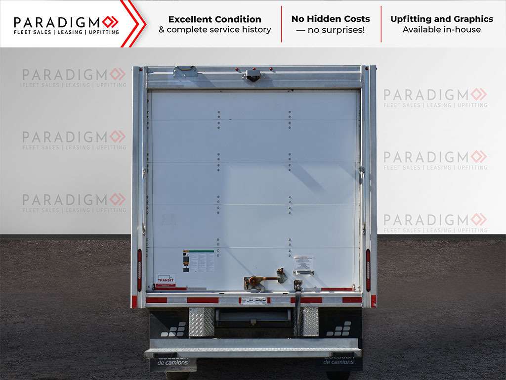 2025 GMC Savana 3500 Commercial Cutaway