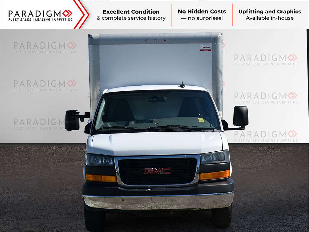 2025 GMC Savana 3500 Commercial Cutaway