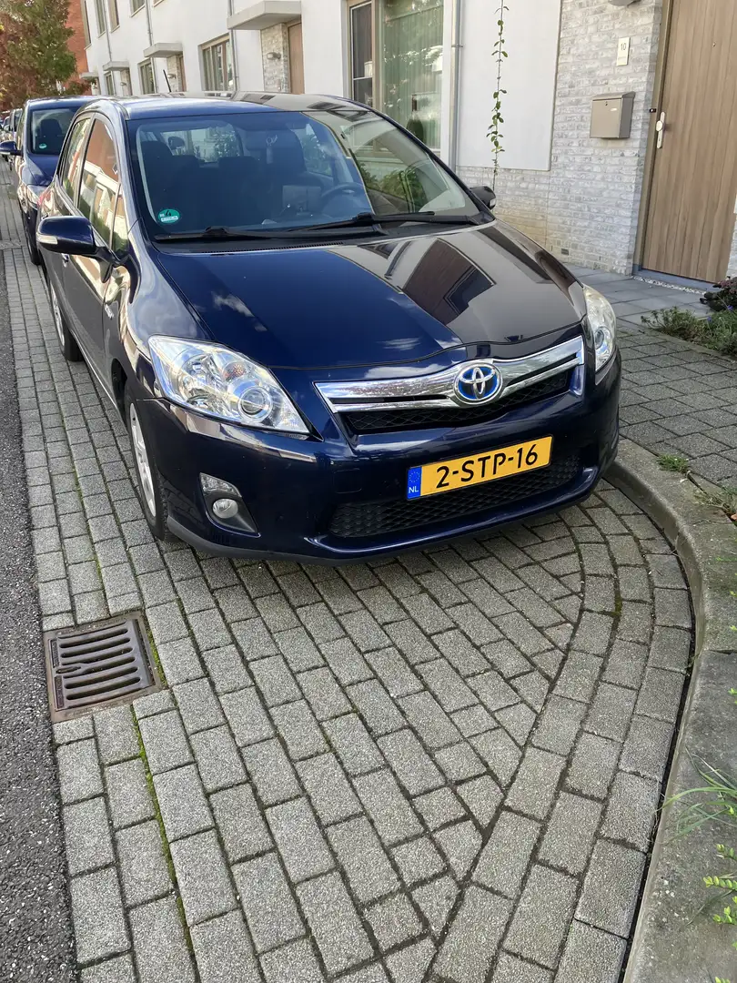 Toyota Auris 1.8 Full Hybrid Asp. Blauw - 1