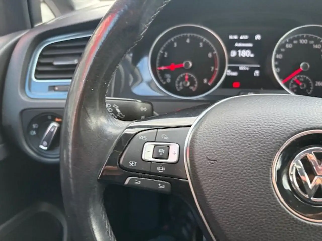 Volkswagen Golf Standard Model — photo 23