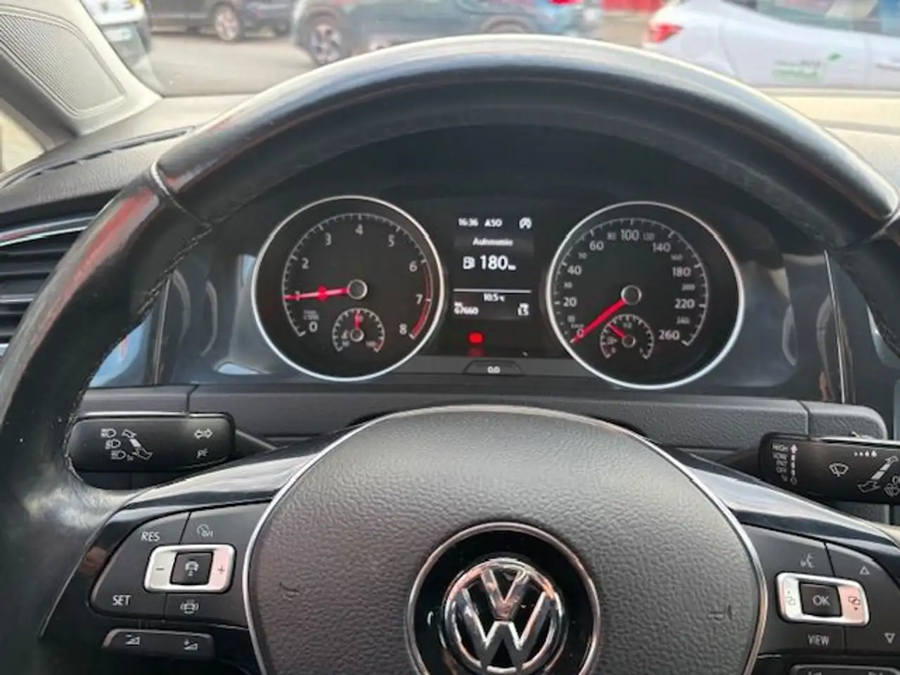 Volkswagen Golf Standard Model — photo 21