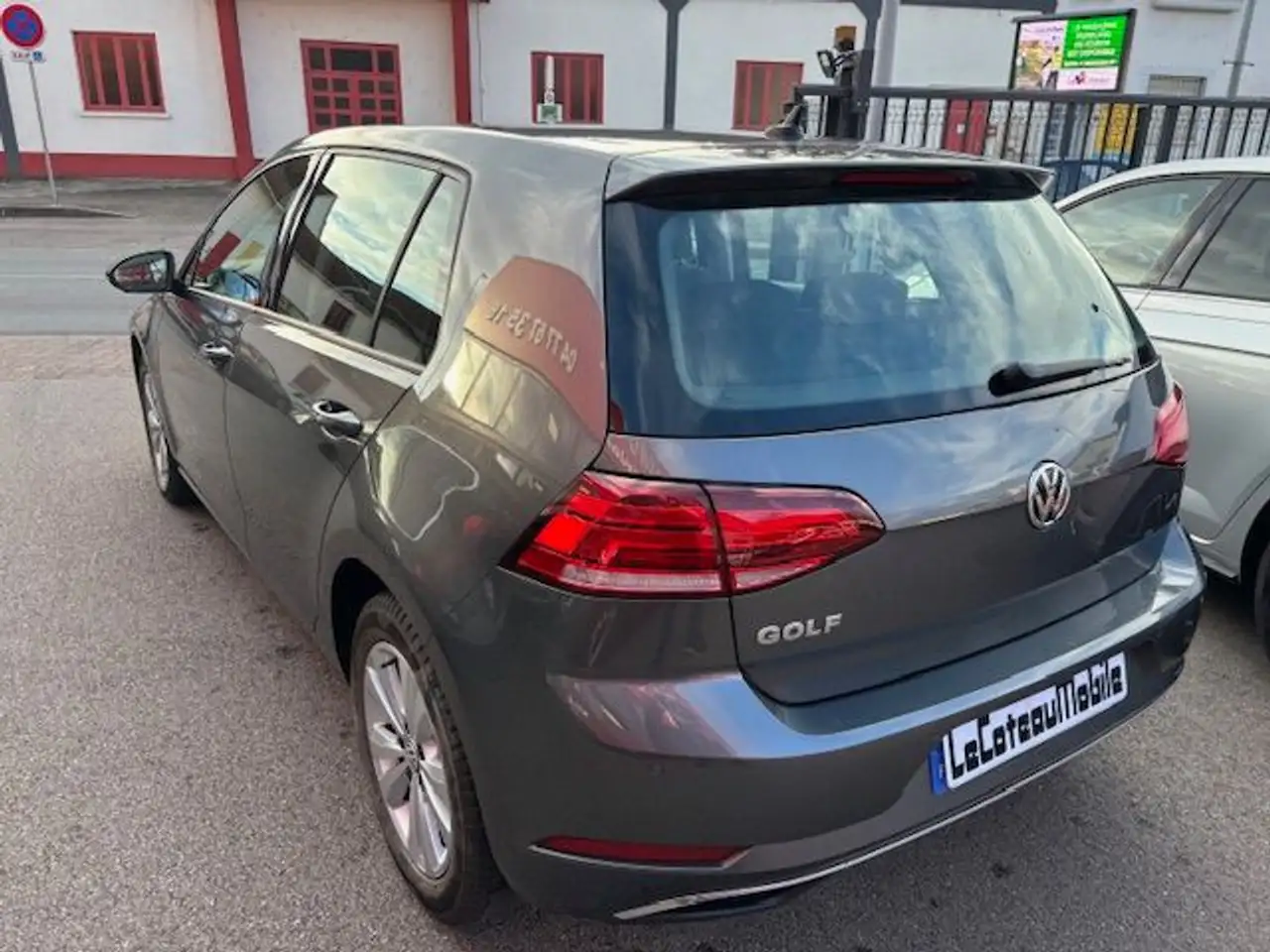 Volkswagen Golf Standard Model — photo 8