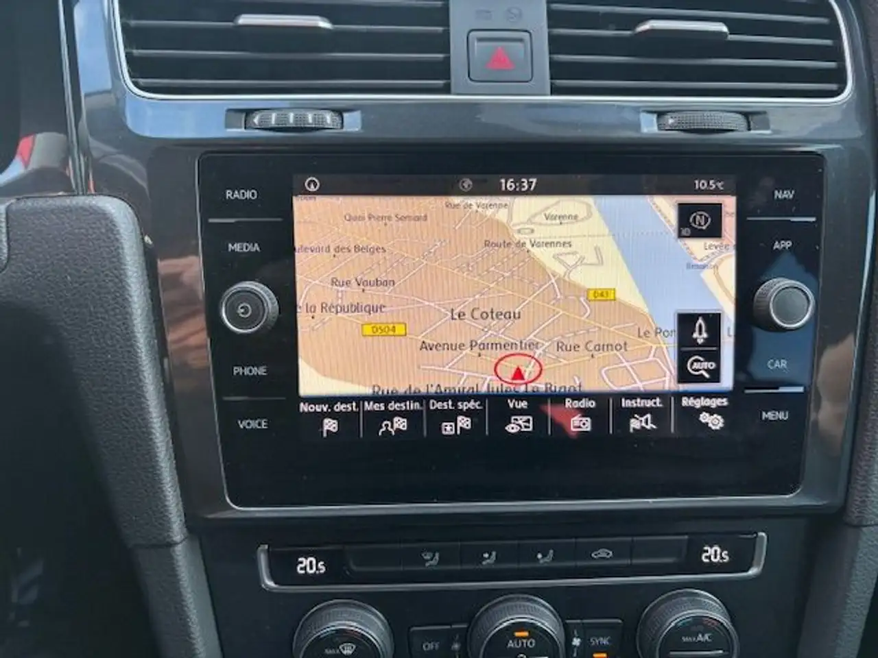 Volkswagen Golf Standard Model — photo 32