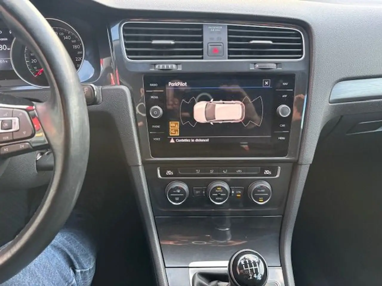 Volkswagen Golf Standard Model — photo 27