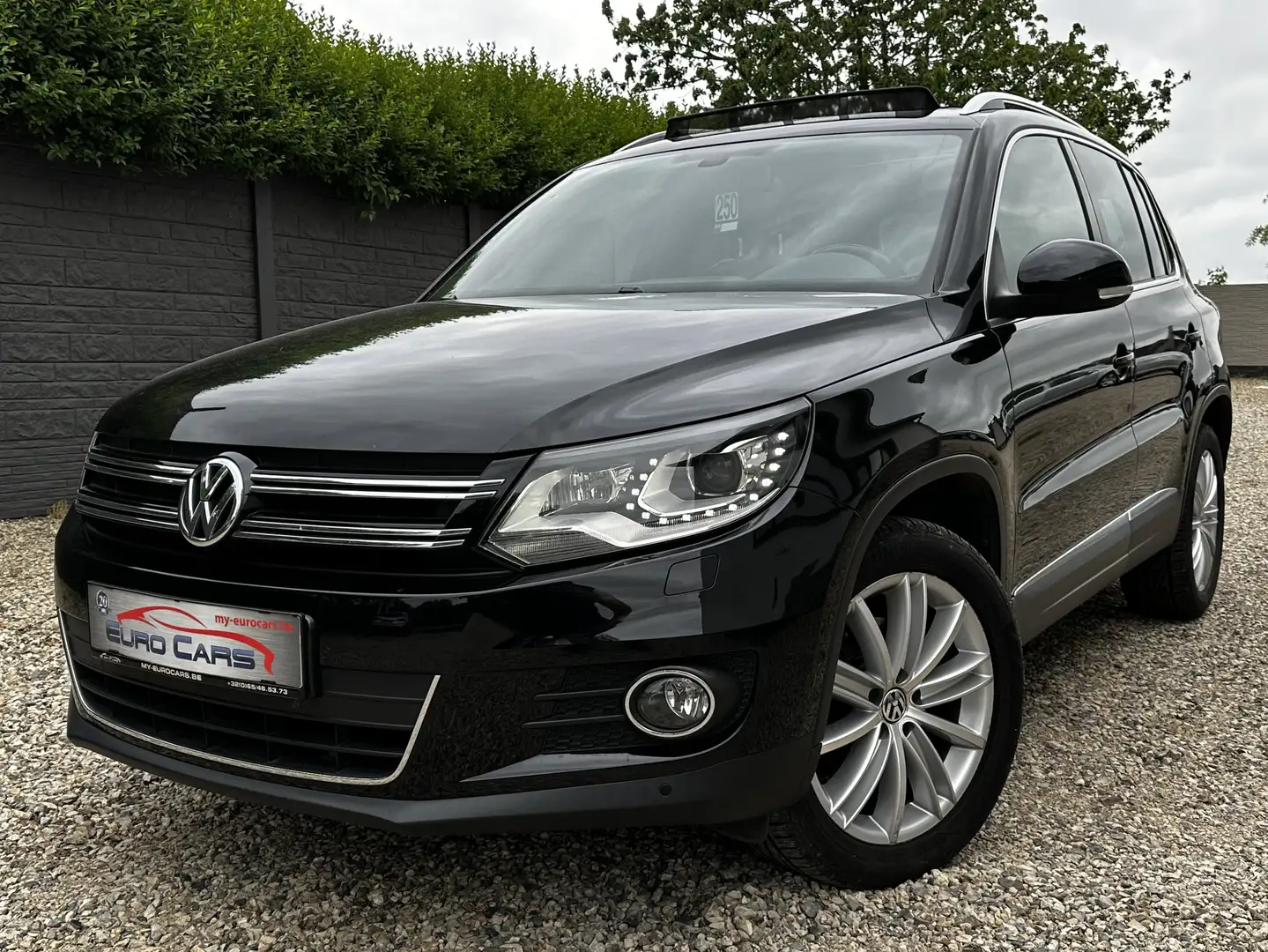 Volkswagen Tiguan 1.4 TSI Sport CUIR/XENON/TOIT OUV/PANO/LED/SENSOR Negro - 1