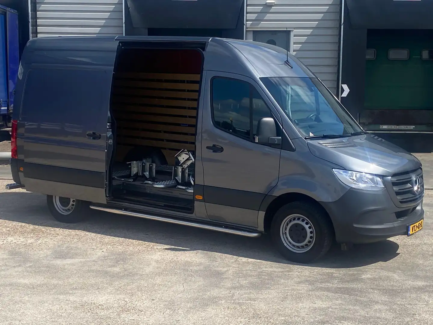 Mercedes-Benz Sprinter 315 1.9 CDI L2H2 RWD - 2