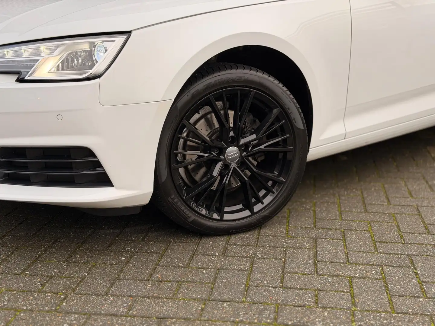 Audi A4 Avant 1.4 TFSI Design Pro Line Plus Blanc - 2