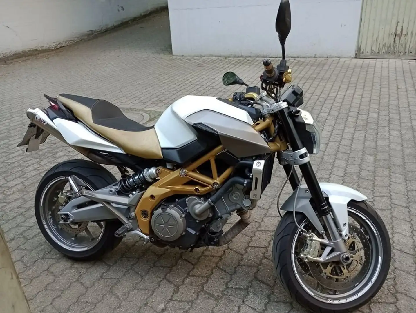 Aprilia Shiver 750 RA Blanc - 1