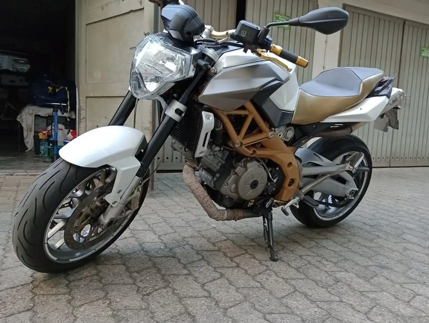 Aprilia Shiver 750 RA Blanc - 2