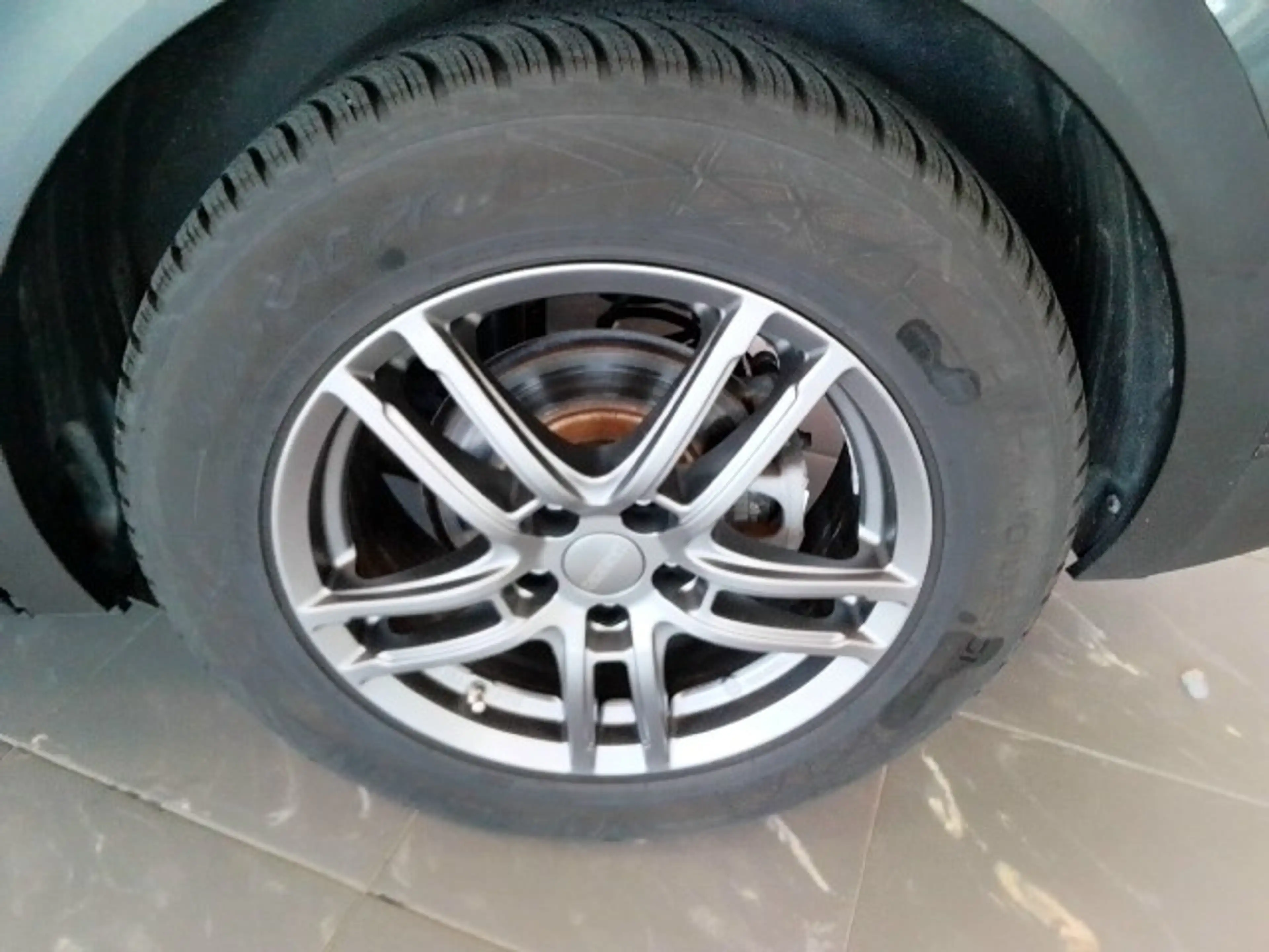 Peugeot 408 PureTech 130 EAT8 Allure Pack — photo 9