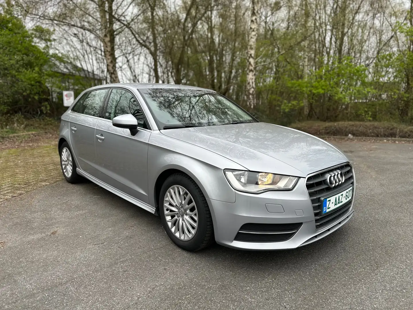 Audi A3 1.6 TDI Attraction Argent - 1