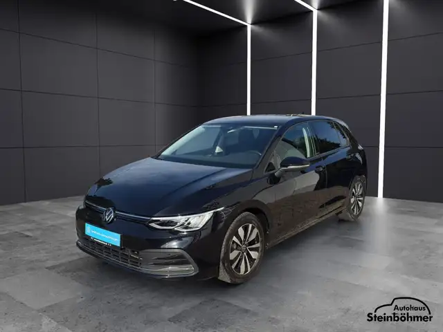 Volkswagen Golf view 2