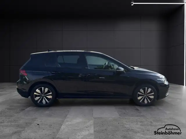 Volkswagen Golf view 8