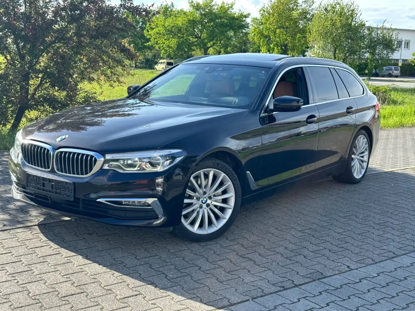 BMW 530 d xDrive Luxury Line*ACC*PANO*LEDER BRAUN* Brun - 1