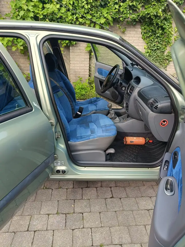Renault Clio 1.2i slechts 136.000km, foto 8