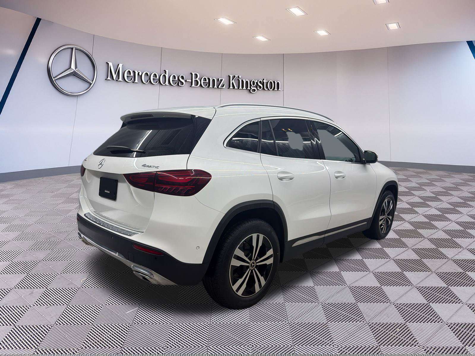 2026 Mercedes-Benz GLA 4MATIC — photo 4