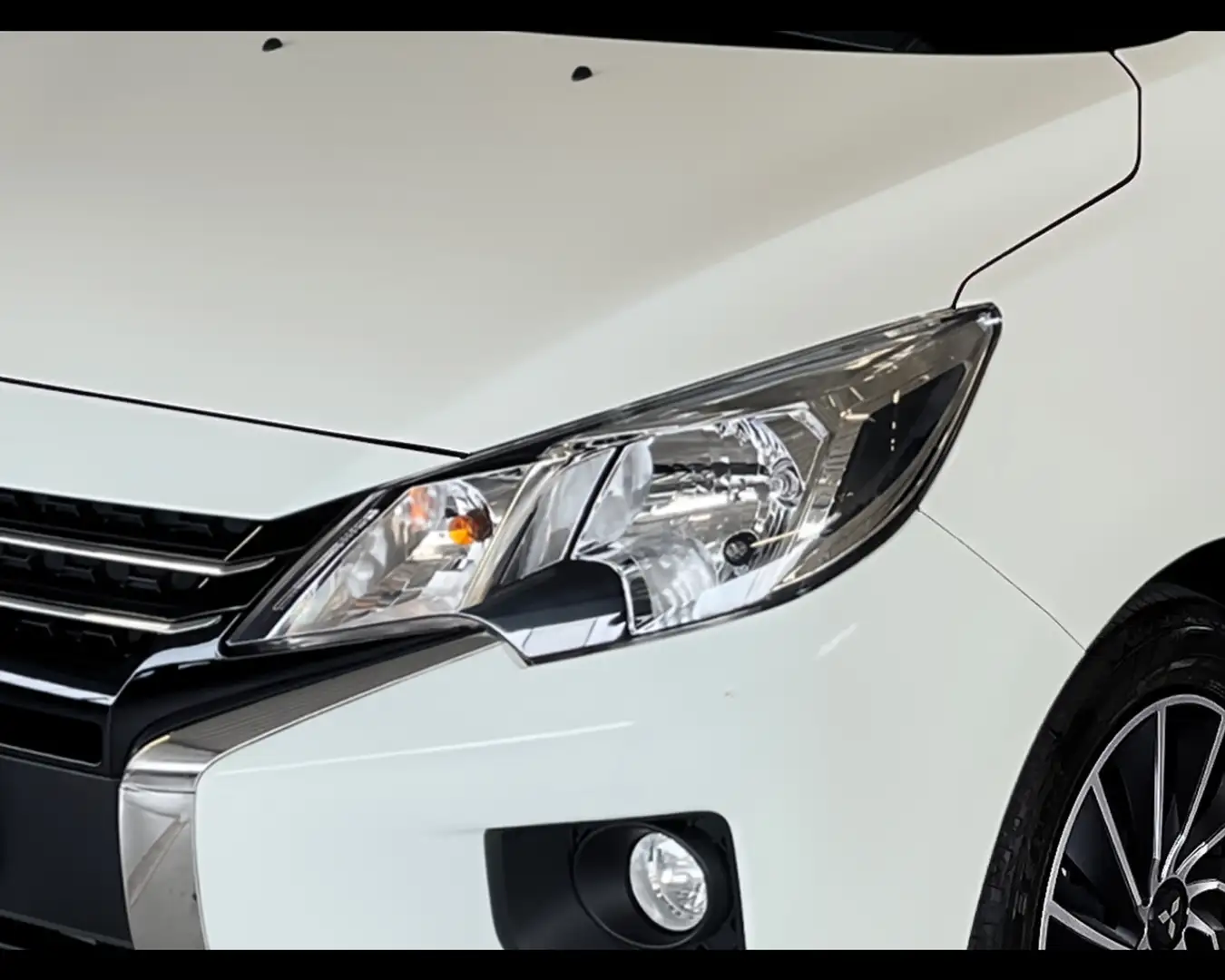 Mitsubishi Space Star 1.2 Invite radio Blanc - 2