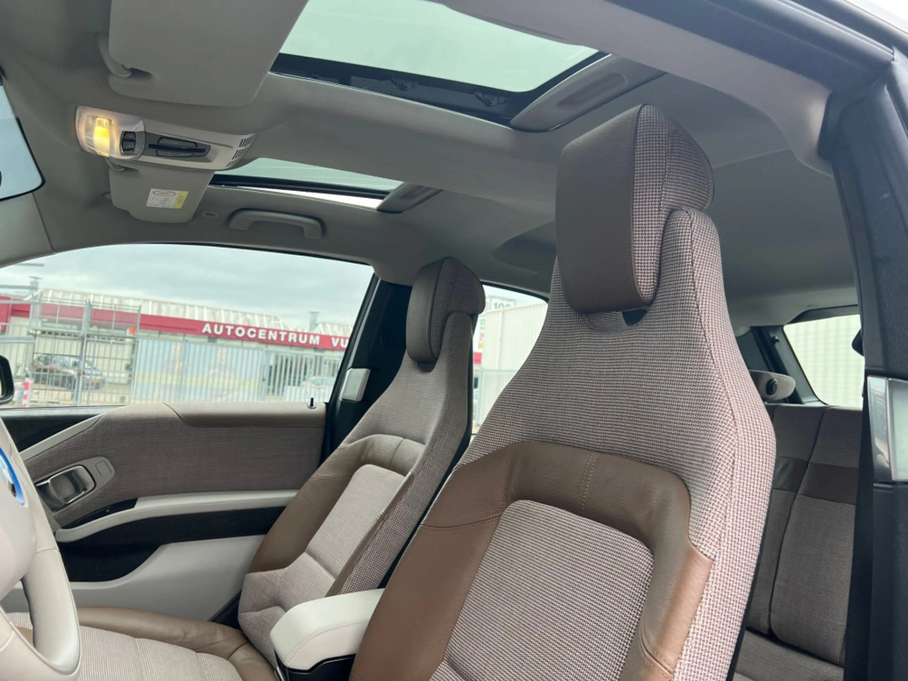 BMW i3 Executive 120Ah 42 kWh/*Lodge*/Navi-Pro/Camera/W-p — photo 4