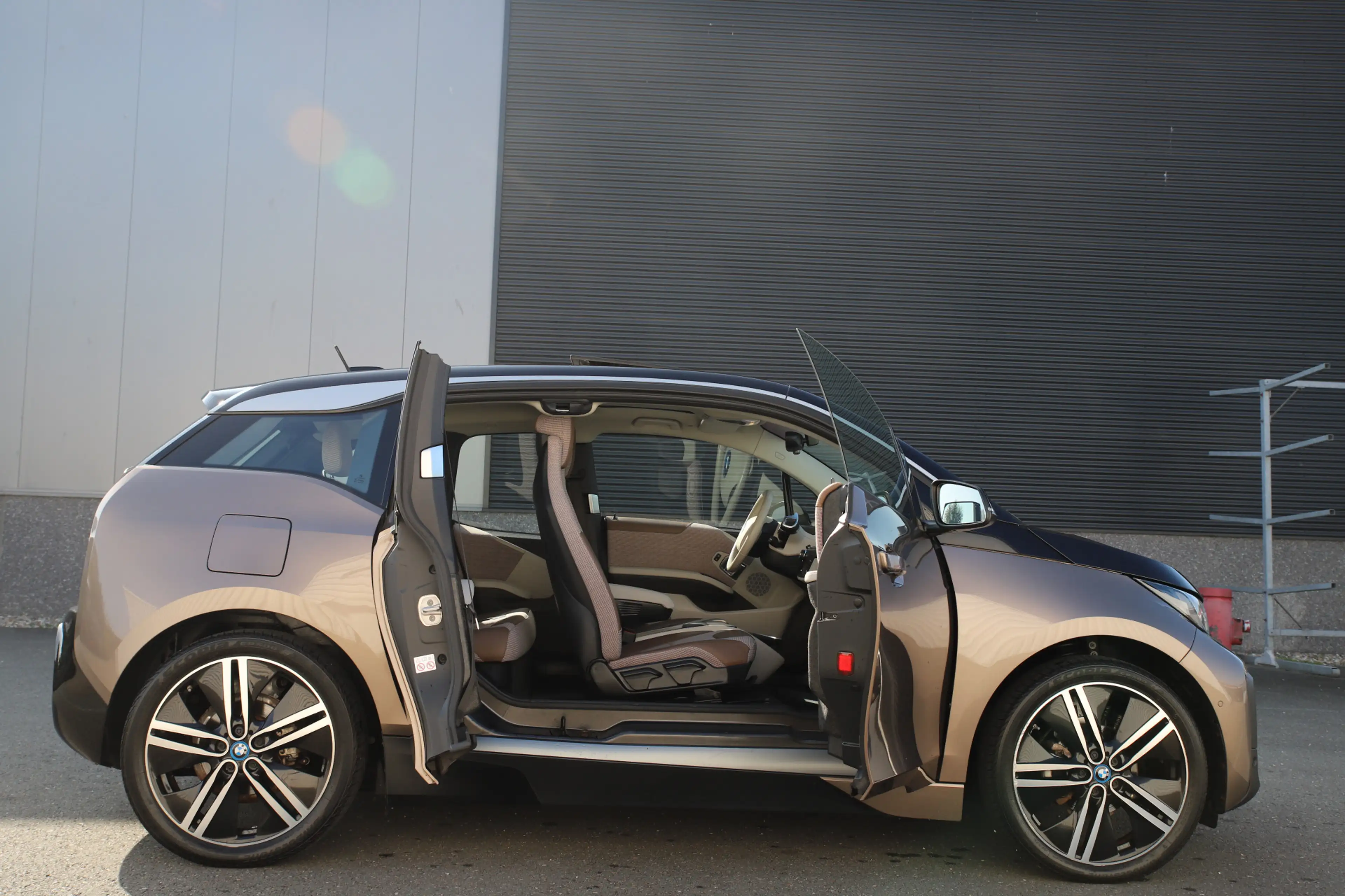 BMW i3 Executive 120Ah 42 kWh/*Lodge*/Navi-Pro/Camera/W-p — photo 12