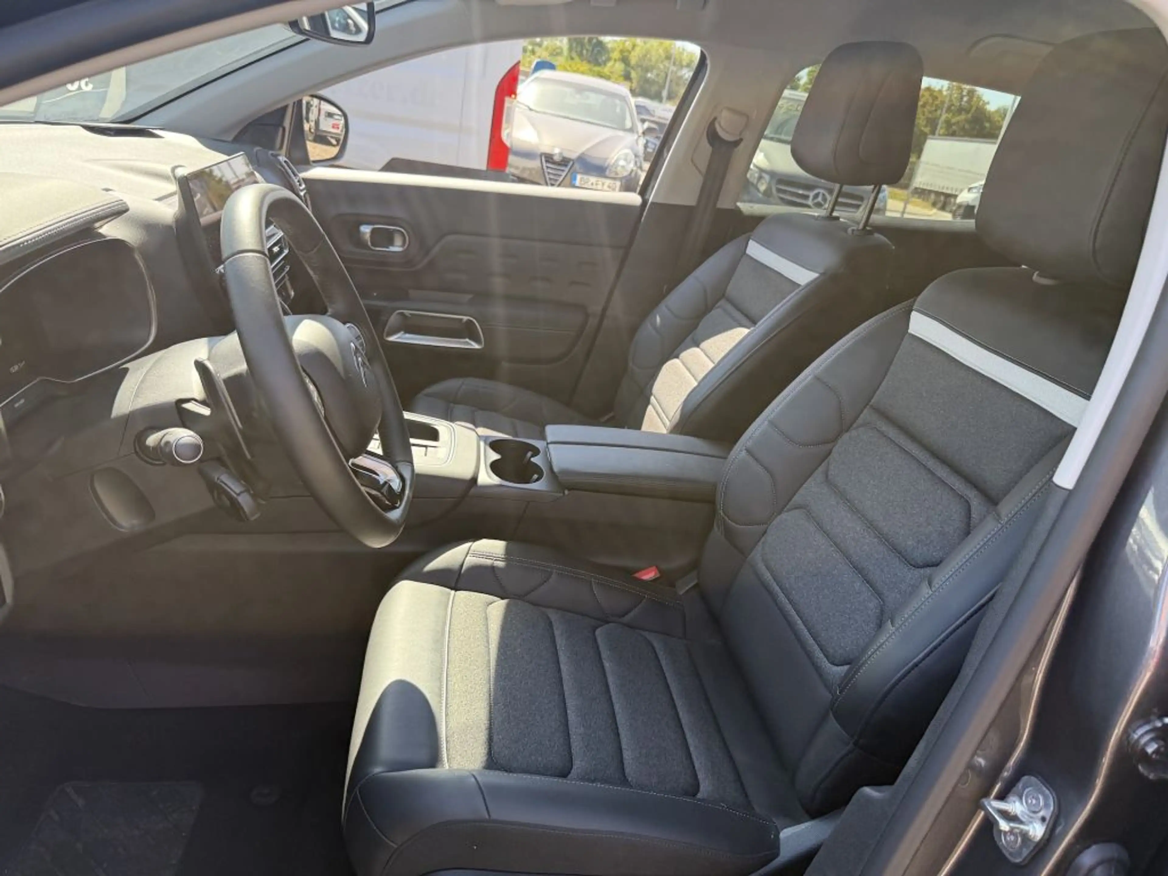 Citroen C5 Aircross Hybrid 145 ë-DSC6 MAX — photo 12