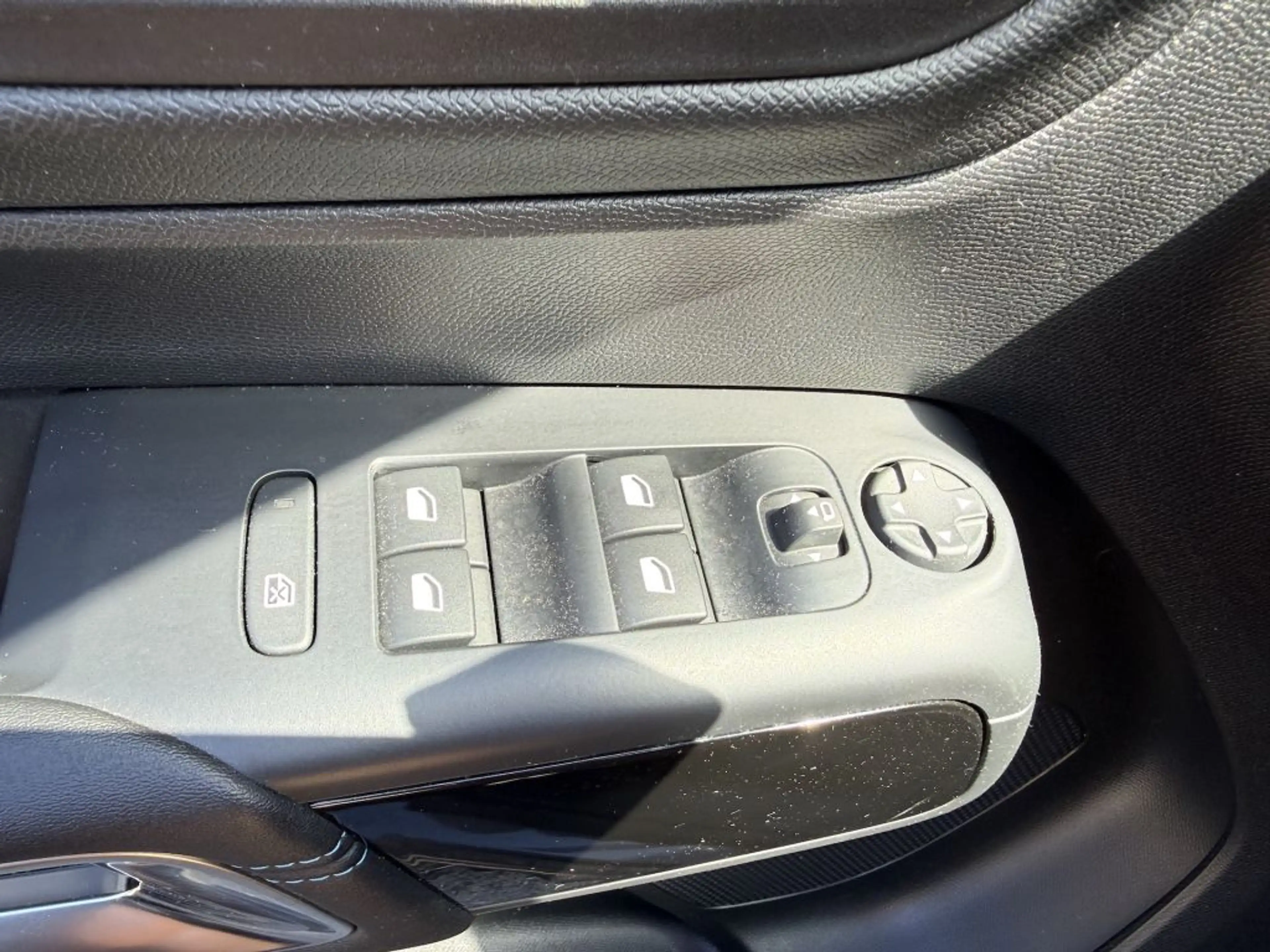 Citroen C5 Aircross Hybrid 145 ë-DSC6 MAX — photo 16