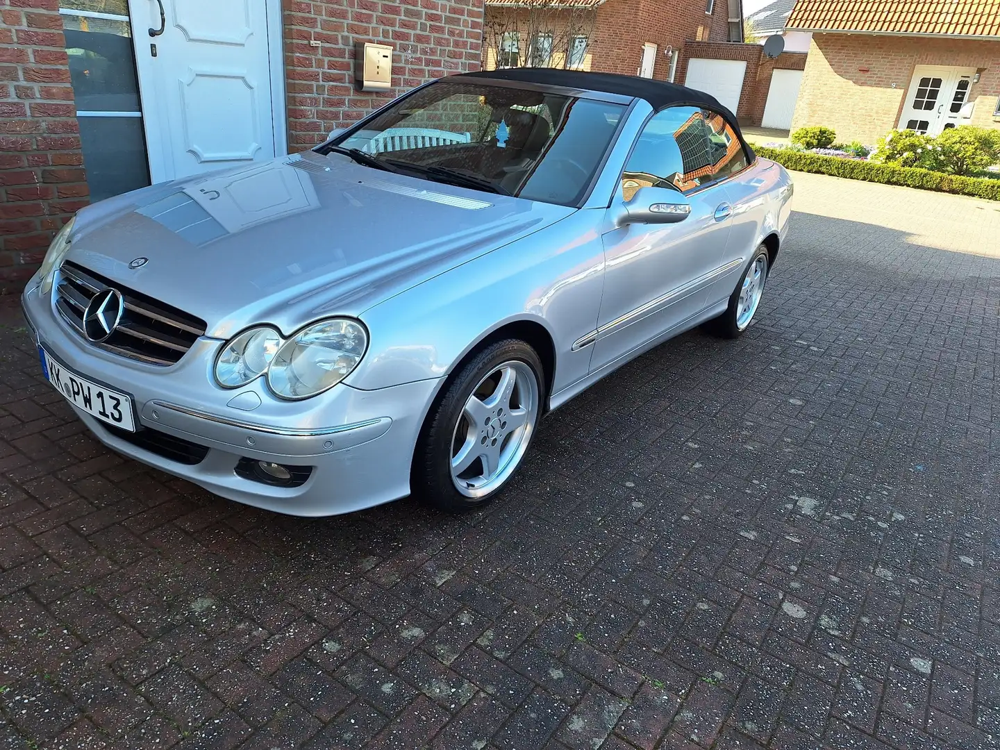 Mercedes-Benz CLK 200 Cabrio Kompressor Avantgarde Stříbrná - 2