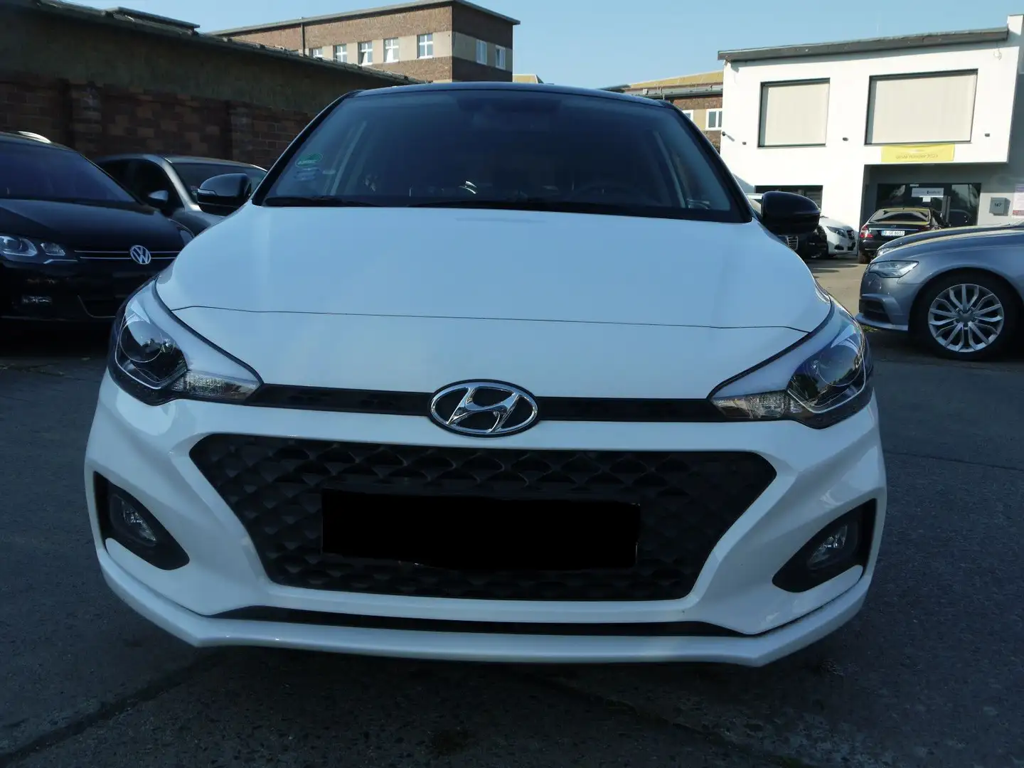 Hyundai i20 Advantage +/Navi/Orig. 11800 KM Чорний - 2