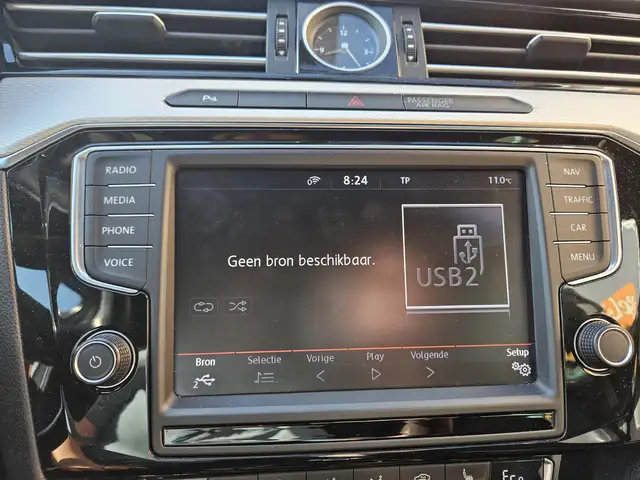 Volkswagen Passat view 13