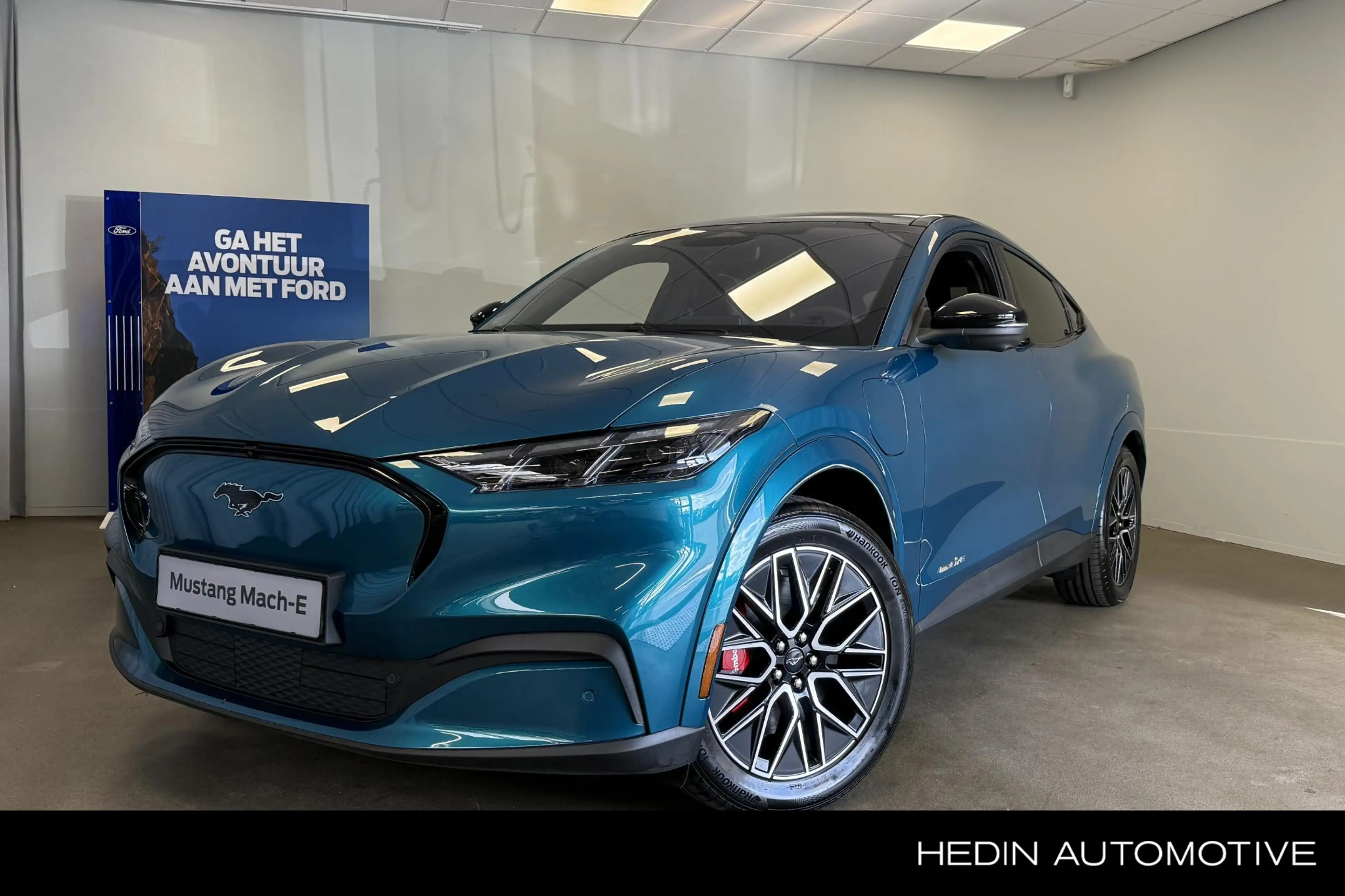 Ford Mustang Mach-E Extended Premium RWD 88 kWh 5000,- Ford Voordeel |