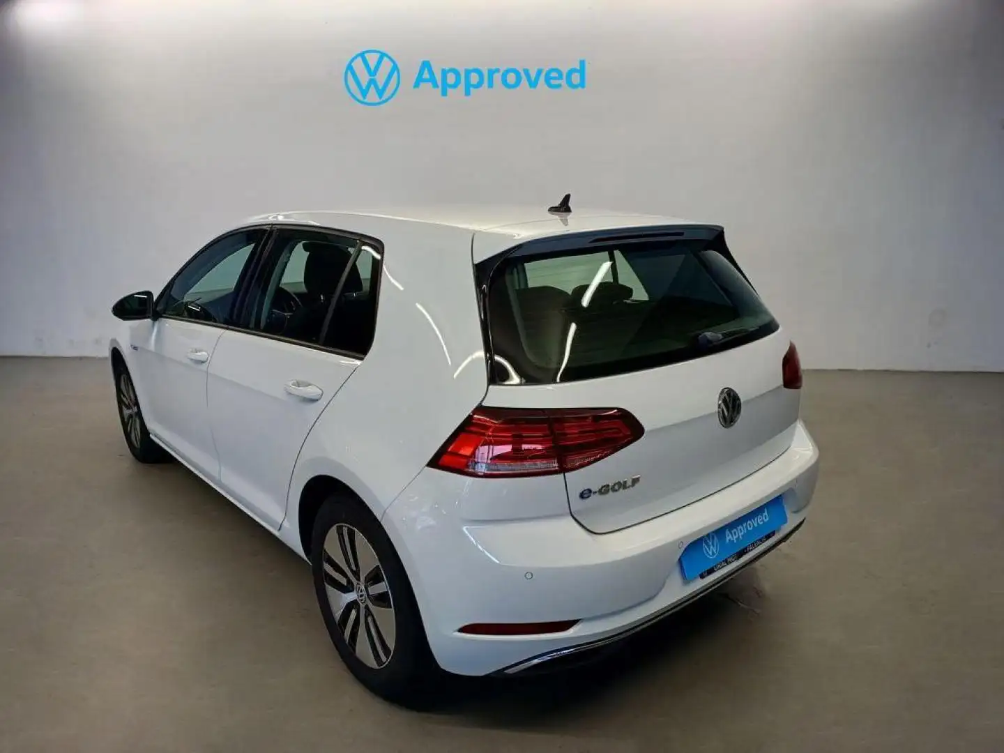 Volkswagen Golf e-Golf ePower Blanc - 2