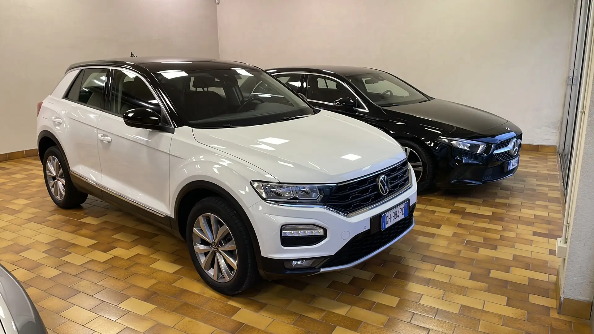 Volkswagen T-Roc T-Roc 1.0 tsi Style 110cv Bianco - 1