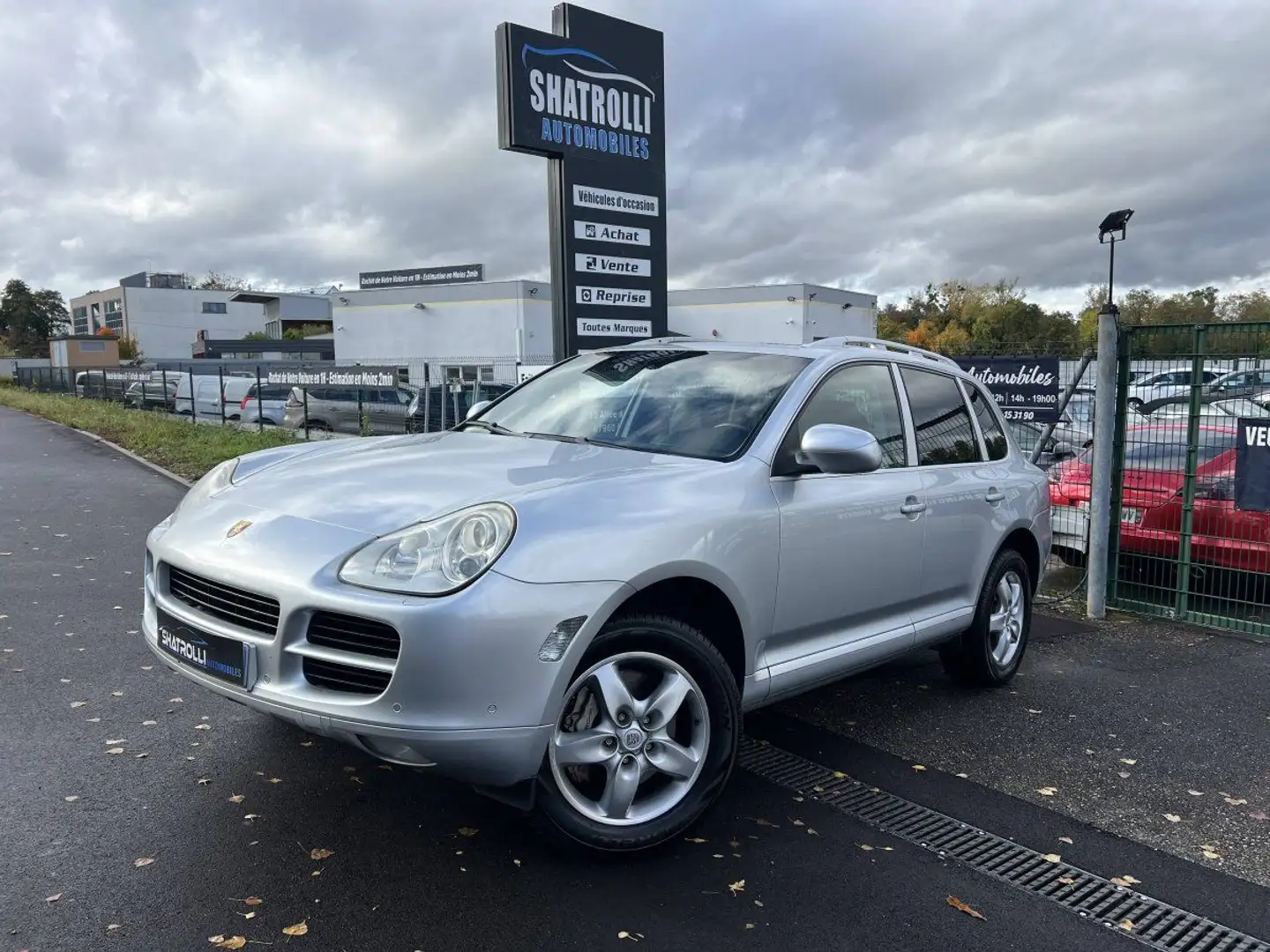 Porsche Cayenne I (955) S TipTronic 4.8 i 340ch V8 4X4 Cuir GPS ToitOuvrant Gris - 1