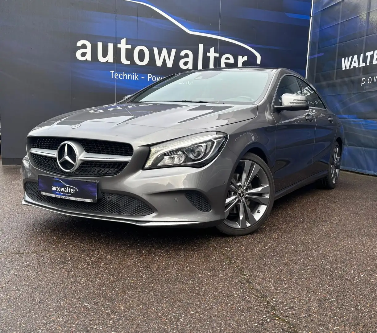 Mercedes-Benz CLA 220 CLA 220 4Matic,Panoramadach Grau - 1