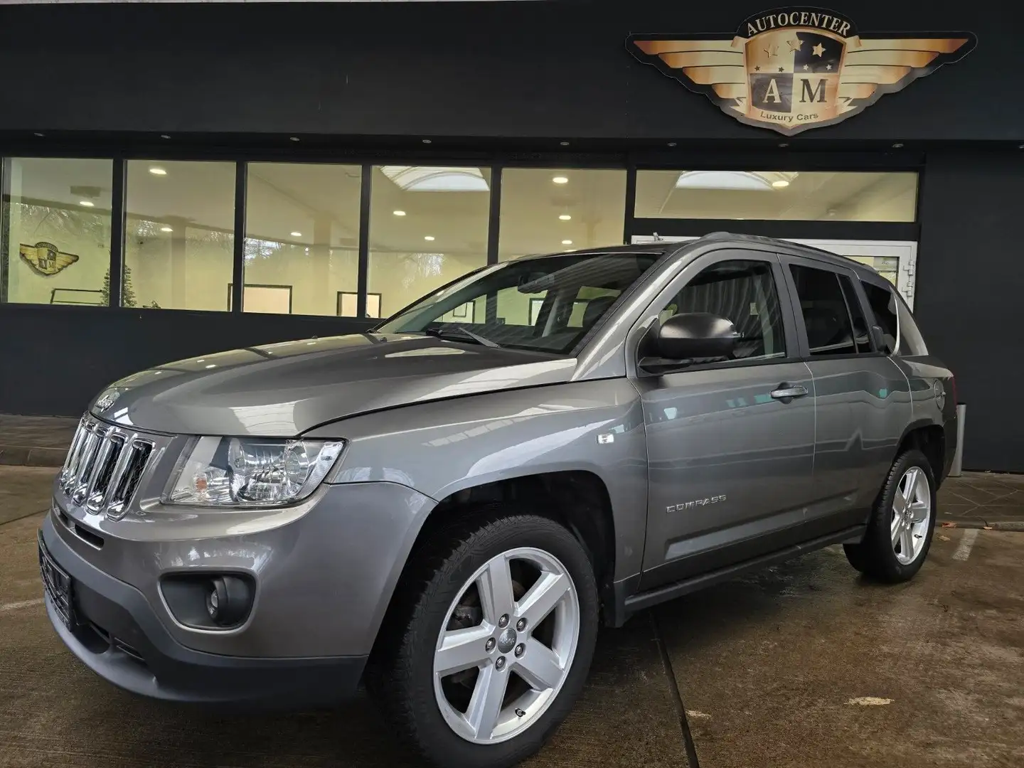 Jeep Compass 2.2 CRD Limited 4x2 Leder/NAVI/Park/AHK Grau - 1