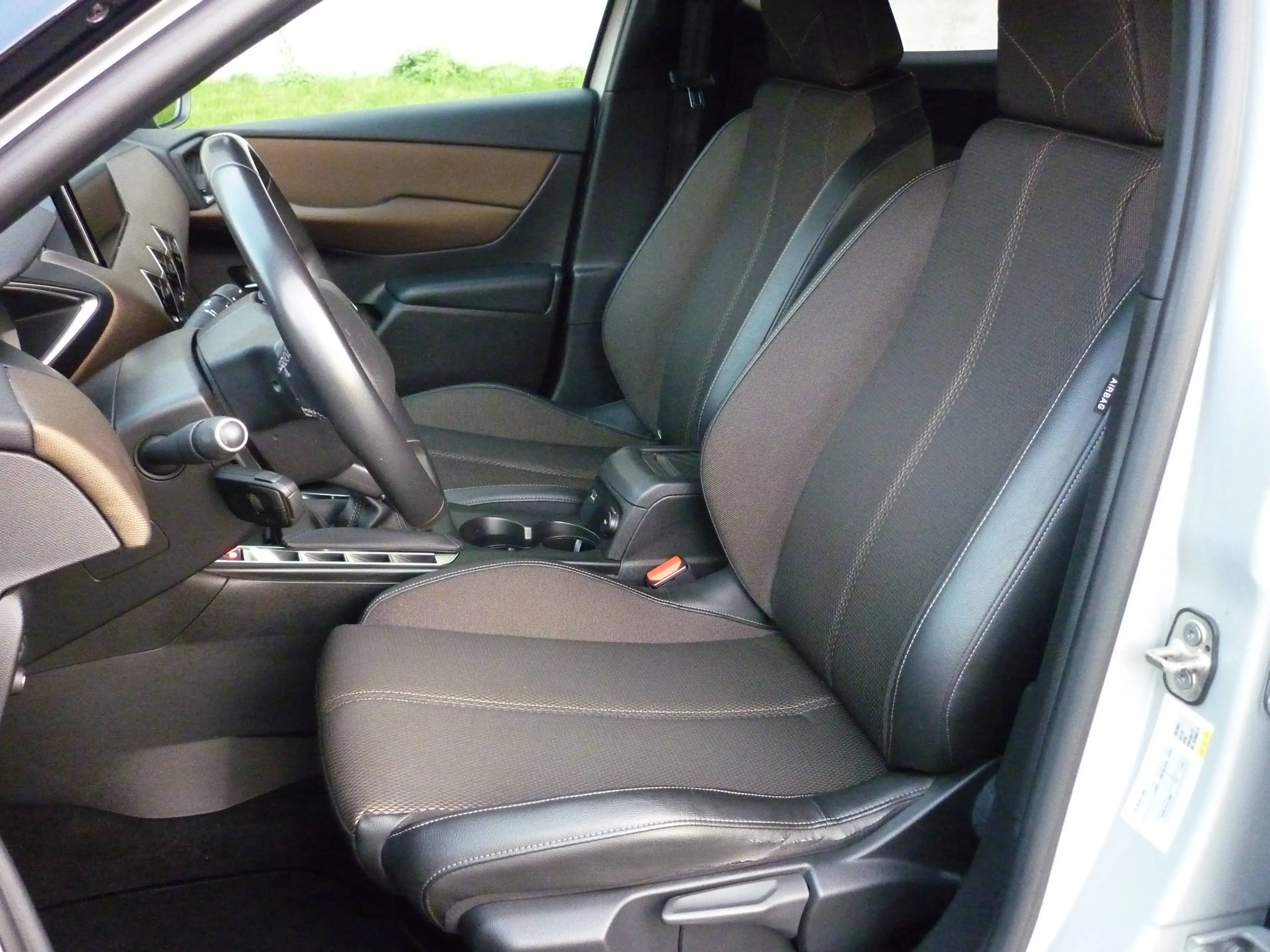 DS Automobiles DS 3 Crossback DS 3 CROSSBACK 1.2 PureTech — photo 5